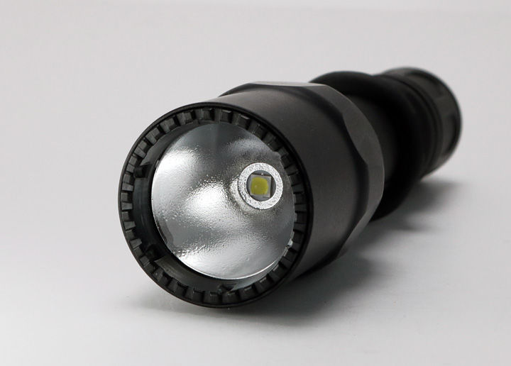 リニューアル！SUREFIRE G2ZX COMBATLIGHT 600ルーメン : アカリ