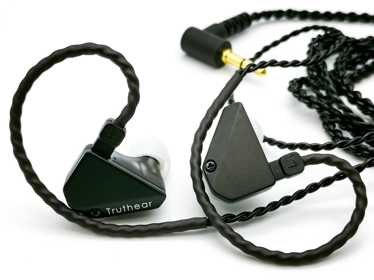 Truthear HEXA」 クールな外観に高度に計算された3BA+1DD構成の