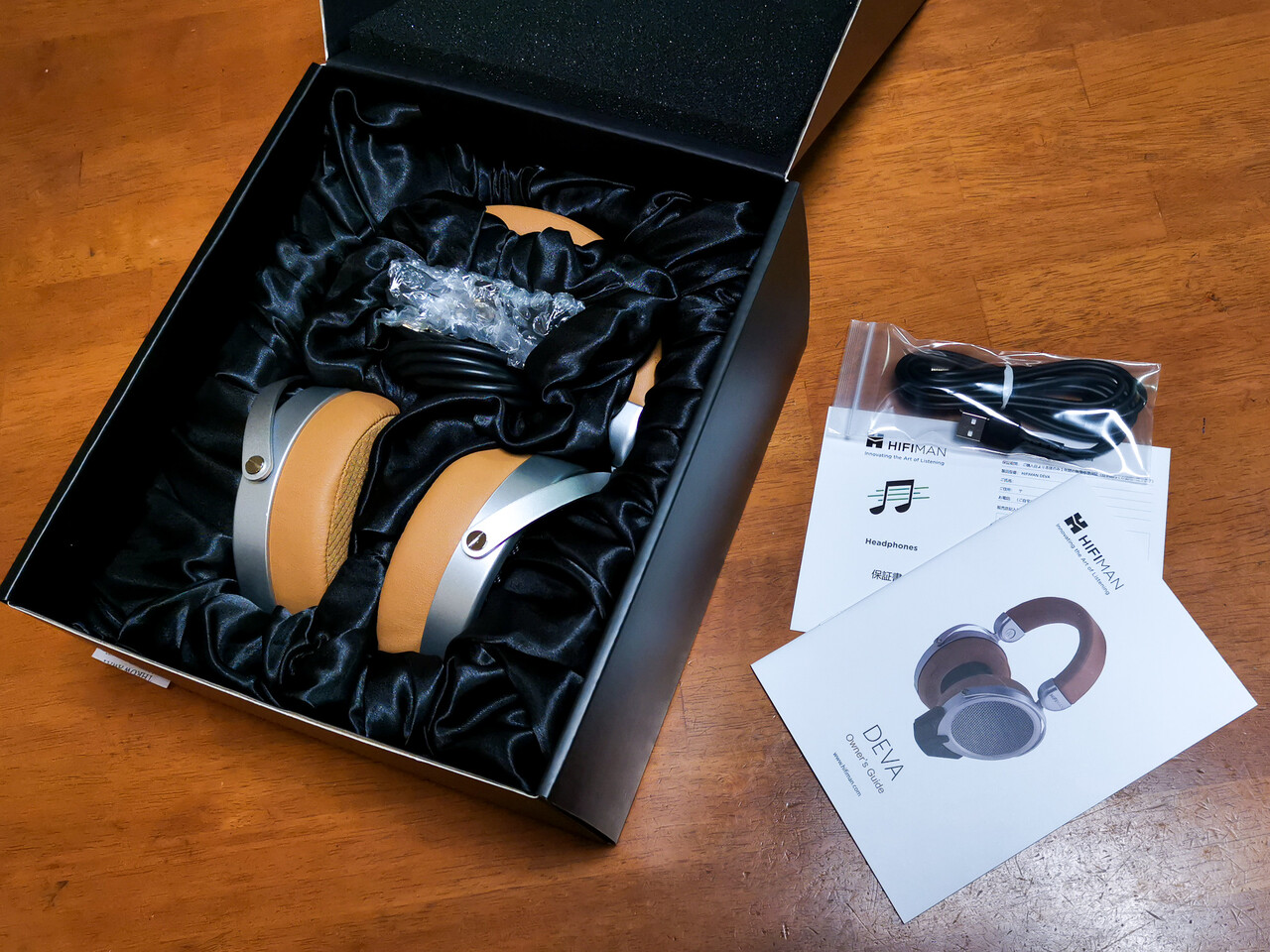 HIFIMAN DEVA」 エントリークラスの価格ながらワイヤレスでも有線でも