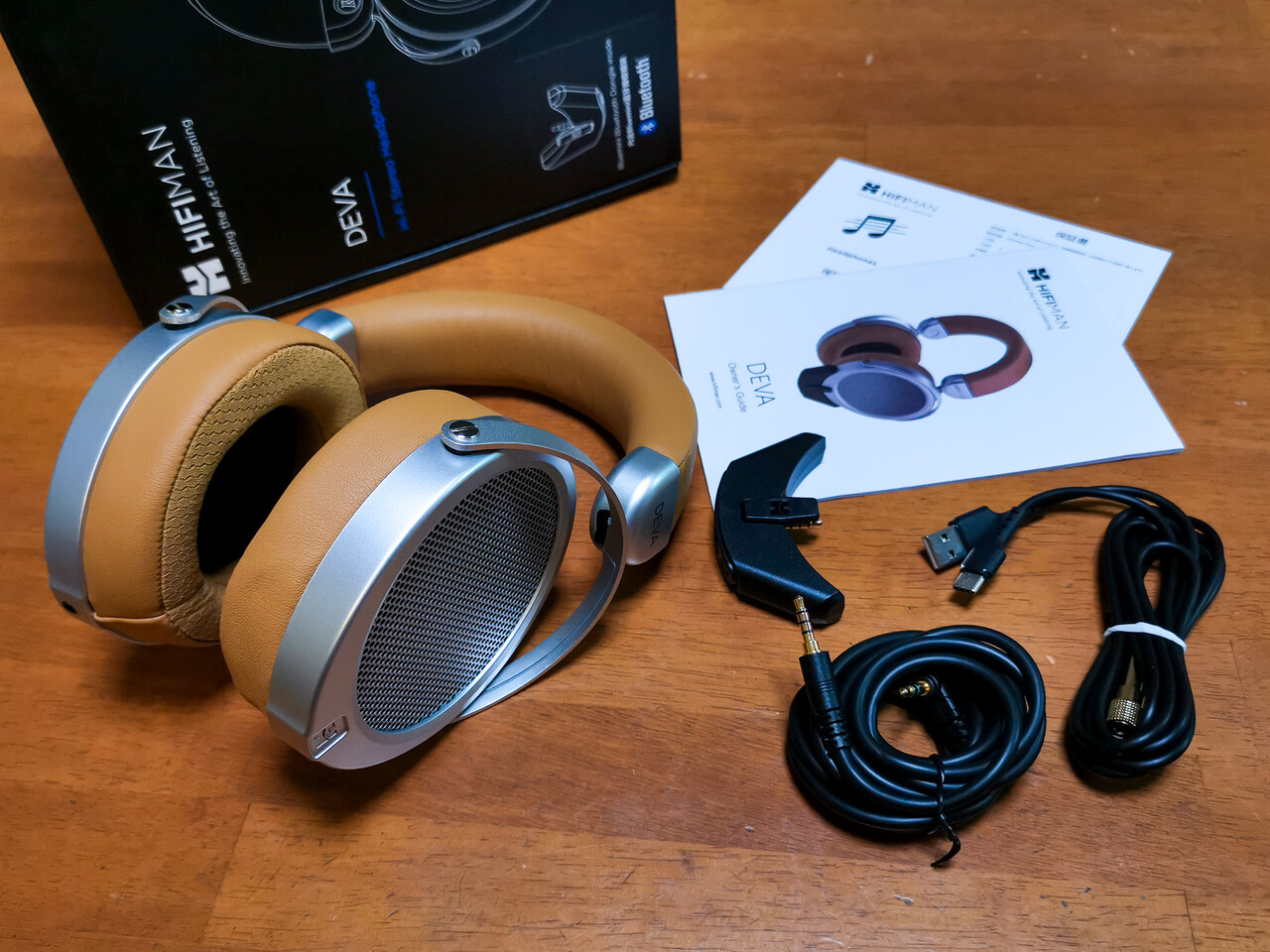 HIFIMAN DEVA」 エントリークラスの価格ながらワイヤレスでも有線でも