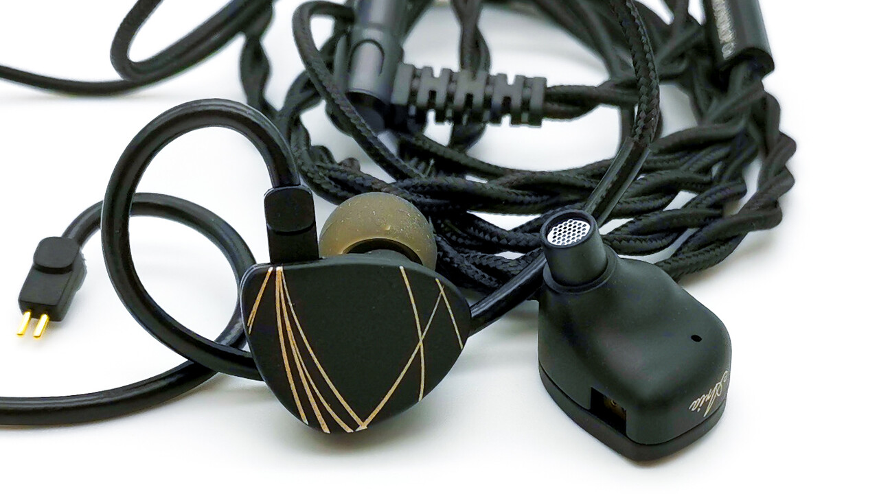 水月雨「Moondrop Aria」(2021) 落ち着いたデザインと絶妙な空間表現が