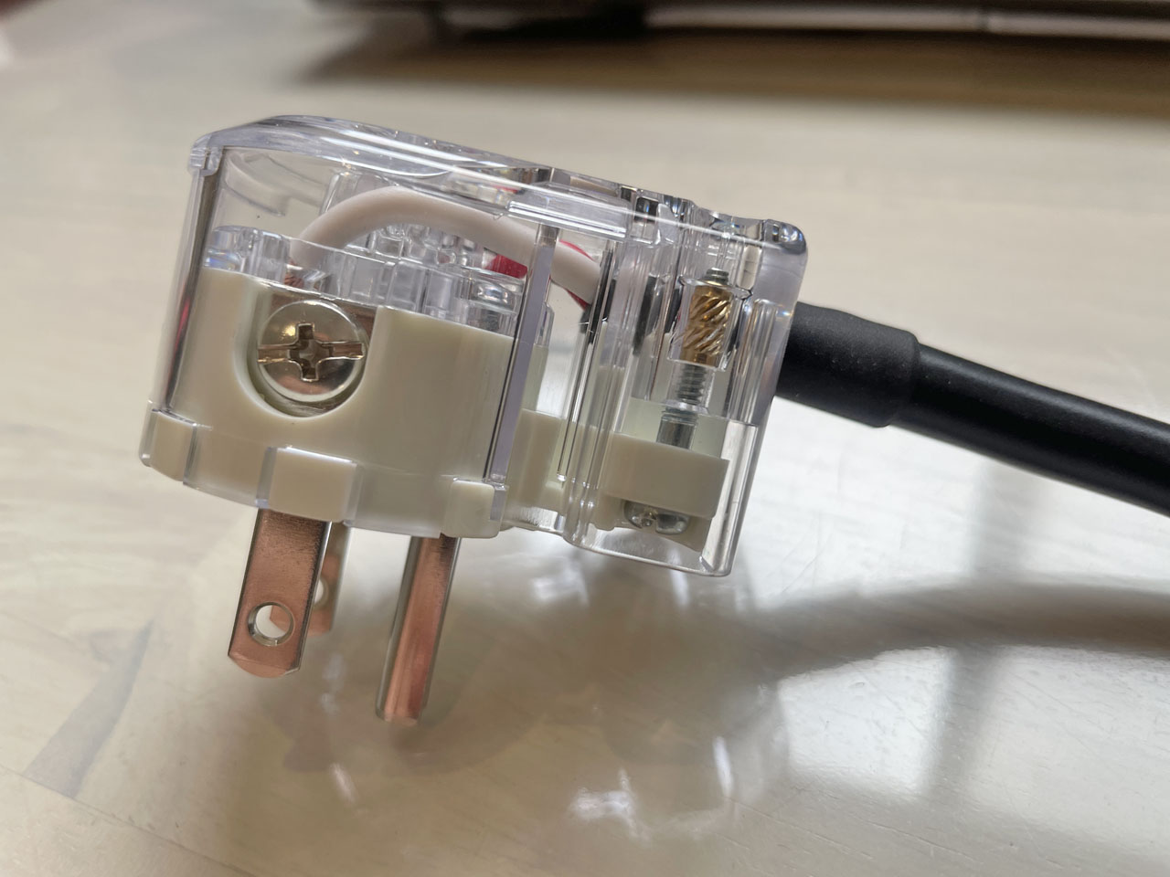 真空管アンプTRX-P300S用の電源ケーブルを自作してみた（オカルトなし