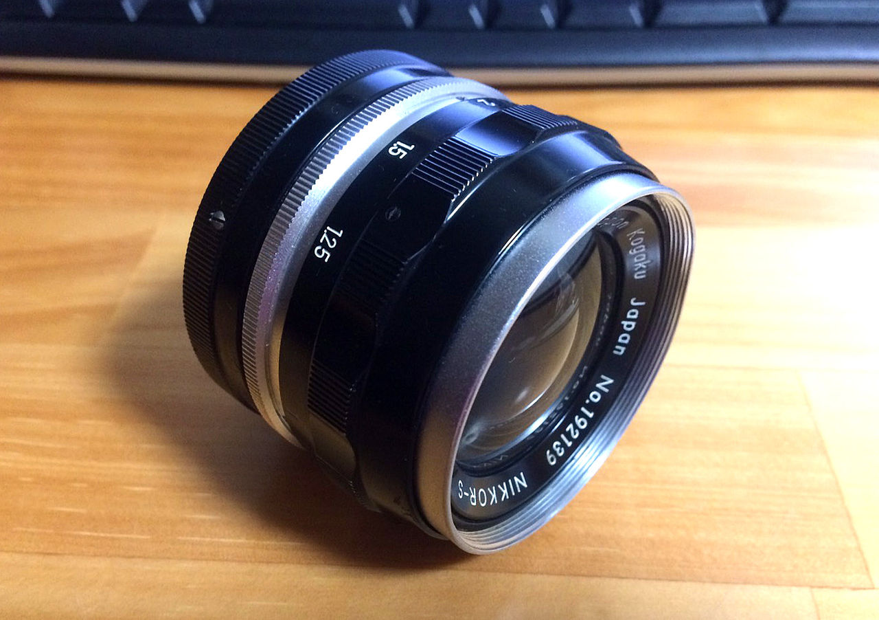 Nikkor-S Auto 3.5cm F2.8。 : 休日の探し方