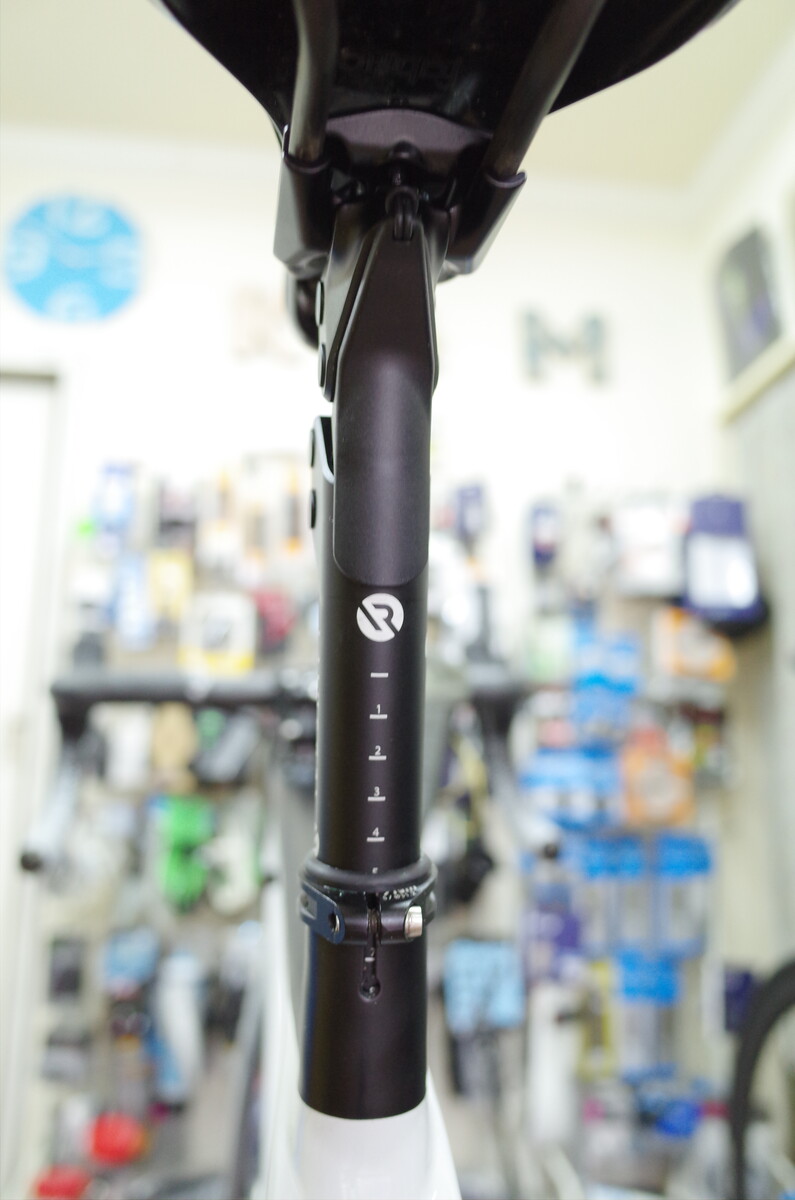 新製品レビュー】Redshiftからサスペンションシートポストが登場