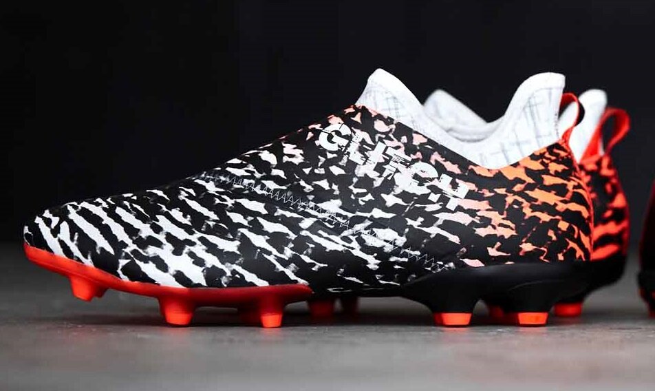 ネイマール着用スパイク「PUMA フューチャーZ 1.3 Teaser Edition