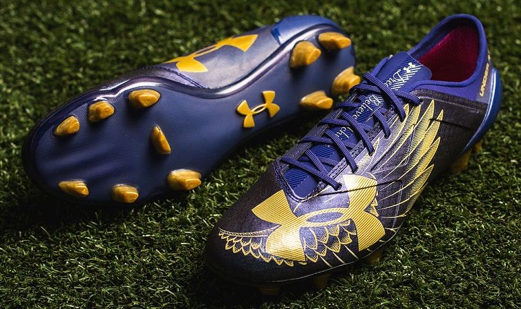 アンダーアーマー スポットライト FG ドリームチェイサー 登場