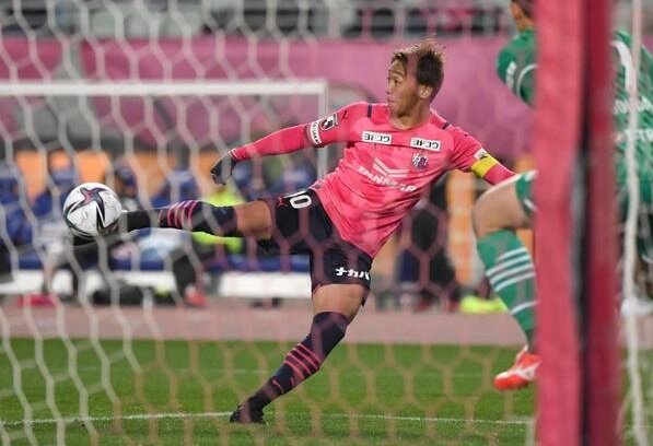 清武弘嗣がレースレスの「コパセンス+ FG」を着用開始 : Kohei's BLOG