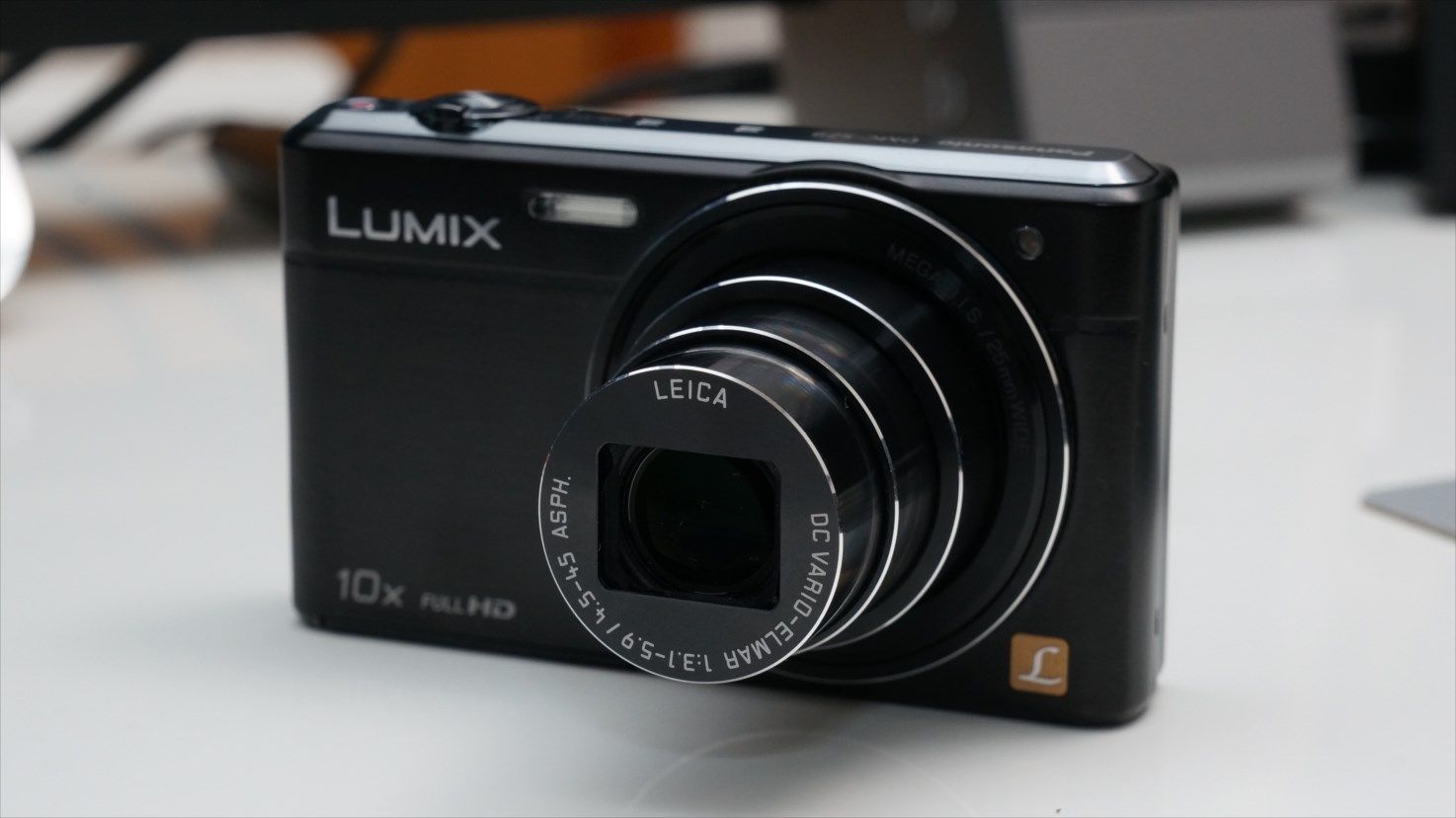 初めてのLUMIX。初めてのLEICA。 ＜Panasonic デジタルカメラ LUMIX