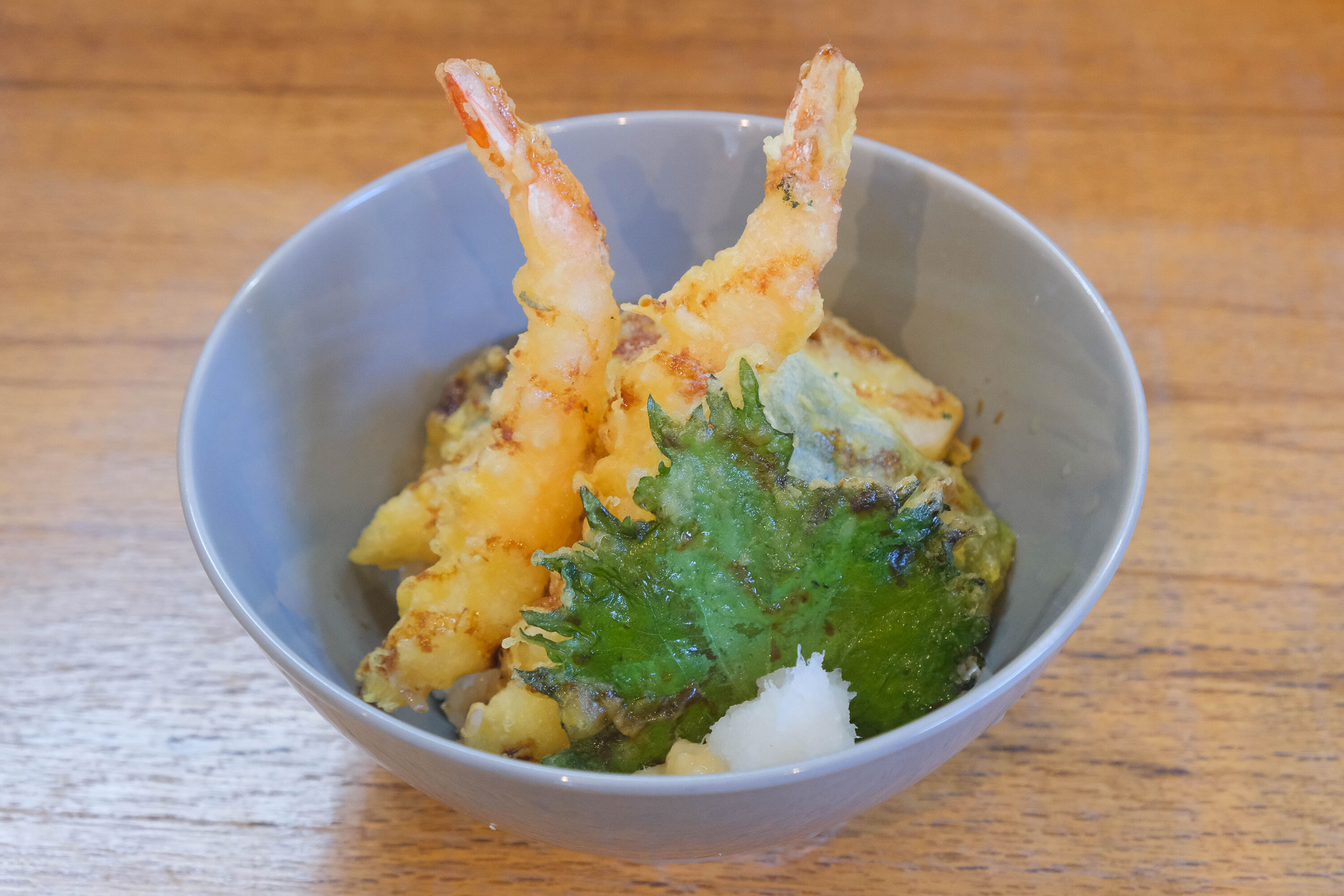 さぼてんcafe」の『6種具材のさぼ天丼』など（大和市南林間）【やまと