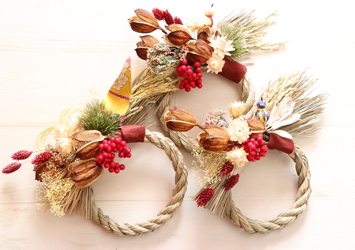 お正月に飾ろう！ドライフラワーを使った「簡単しめ縄飾り」の作り方