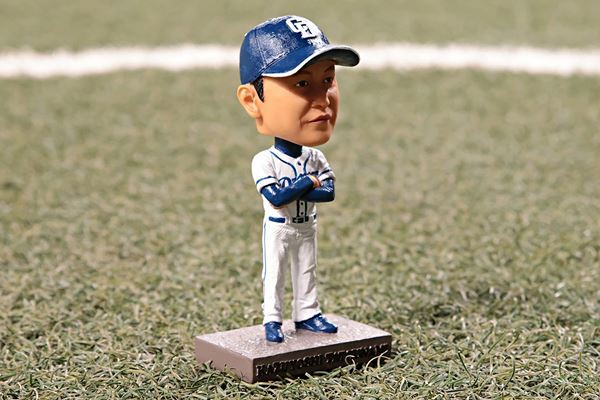 7300枚限定！ 「立浪和義監督ボブルヘッド」付きチケットが発売 - ぴあ