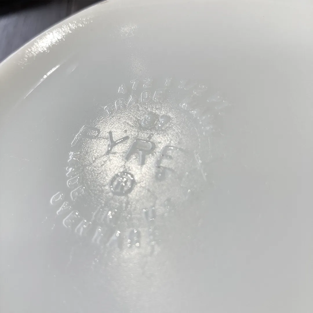 バタフライゴールドキャセロールMサイズ オールドパイレックス