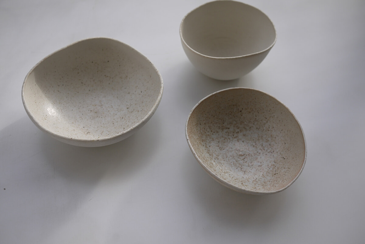 大地のくぼみをかたどった、渡辺隆之さんのボウル。｜おしゃべりな