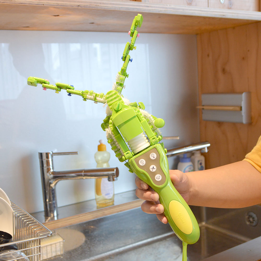 掴んで回す手持ち食洗機「くるさらウォッシュ」 | 【公式】サンコー