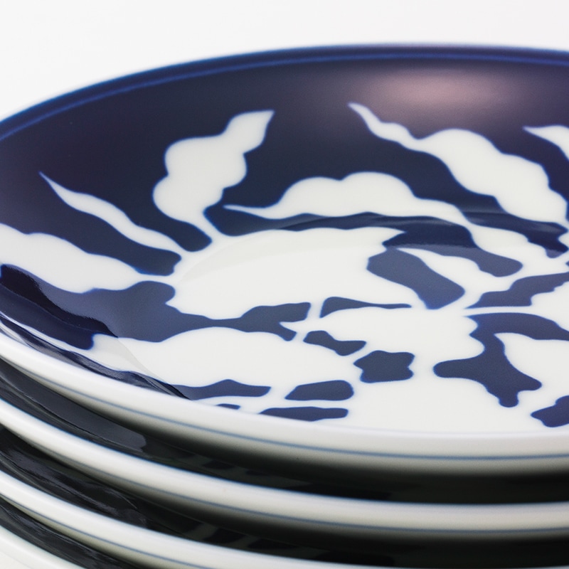 明染付白抜紋 プレート皿揃 | すべての商品 | 深川製磁オンライン