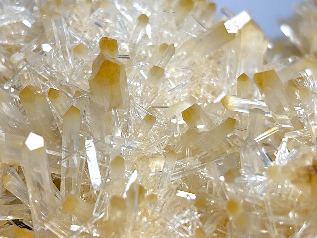 コロンビア産 マンゴークォーツ クラスター / Mango Quartz