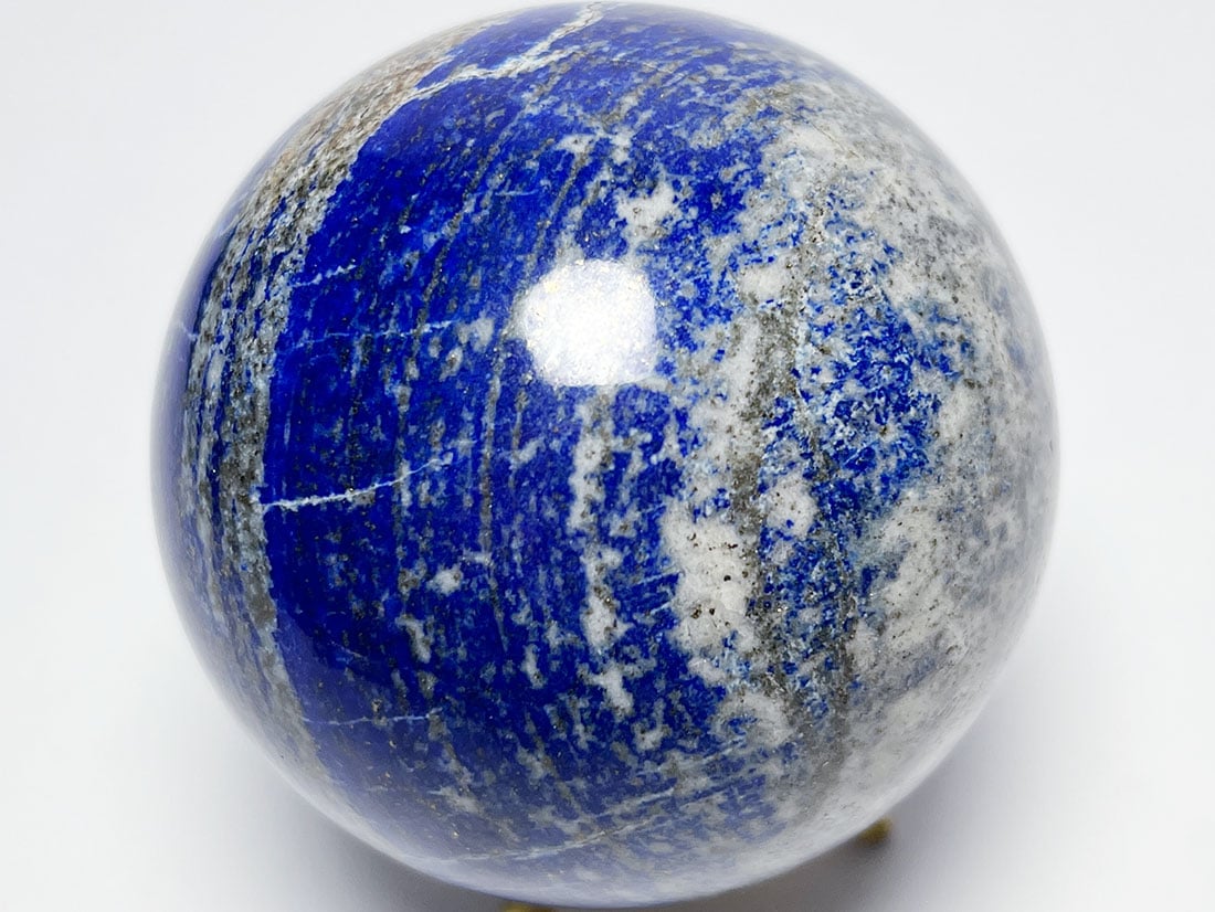 アフガニスタン産ラピスラズリ66mm 丸玉（蛍光）
