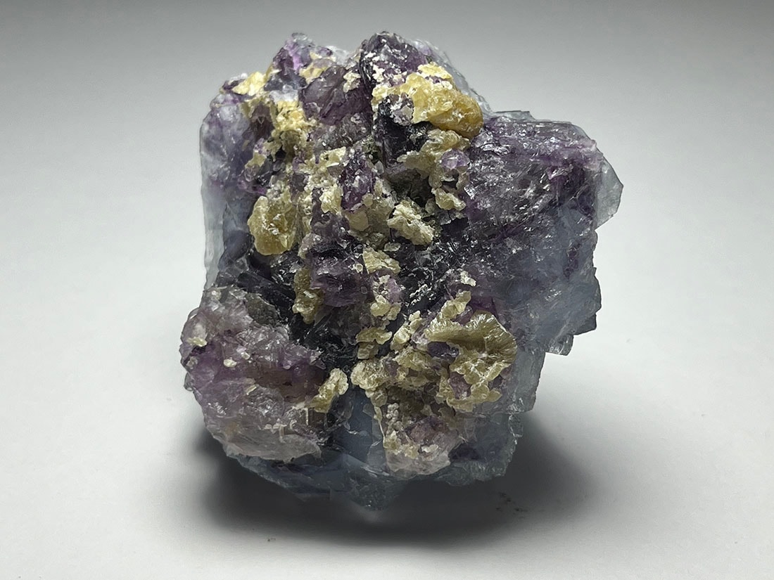 内モンゴル(インドゥ鉱山)産 フローライト