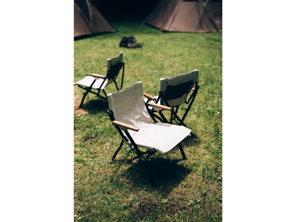 スノーピーク ローチェア ショート LV-093IV アイボリー 収納袋付き 楽天市場】[LV-093IV]snow peak (スノーピーク ) ローチェアショート