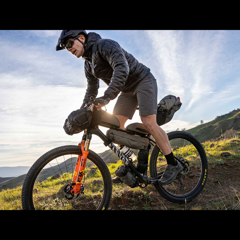 トピーク ミッドローダー 4.5L フレームバッグ ブラック | バッグ