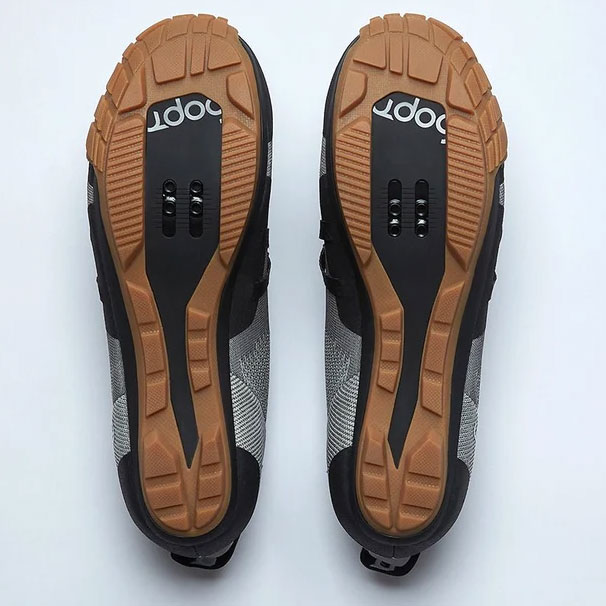 UDOG DISTANZA Ash Grey ナイロン＆カーボンコンポジット グラベル