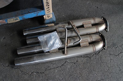 ニッサン スカイライン ワンオフ マフラー 【型式：DBA－V36