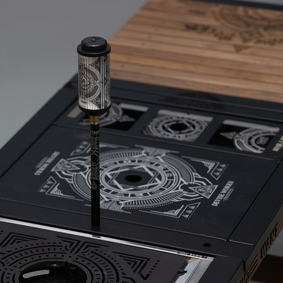 TSURAICHI KUROWAKU | DEVISE WORKS | キャンプ用品