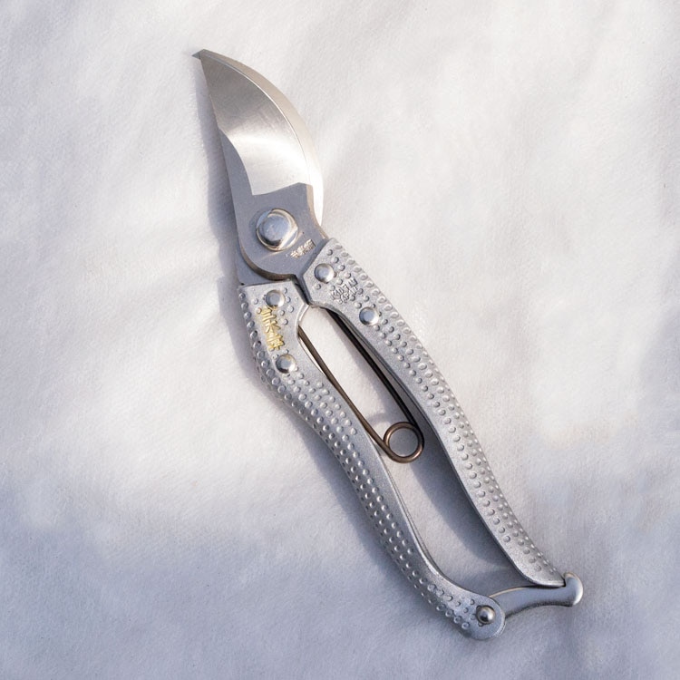 三木章 剪定鋏（ハサミ）かる～いAL 200mm / 園芸・植物用鋏（ハサミ