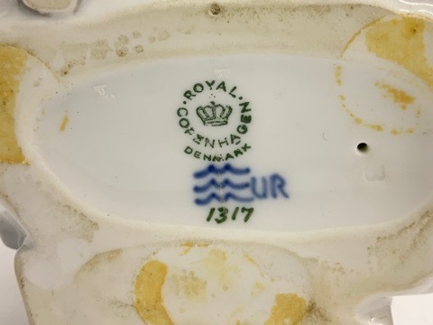 ロイヤルコペンハーゲン フィギュリン 「編み物をする女性」 | VINTAGE