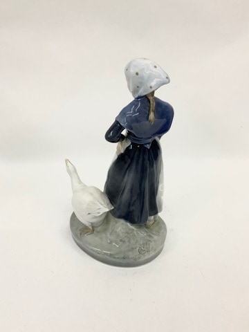 ロイヤルコペンハーゲン フィギュリン 「アヒルと少女」 | 北欧陶器