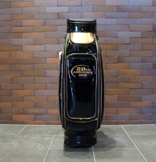 IOMIC 『20周年記念限定モデル キャディバッグ』 【ブラック×ゴールド