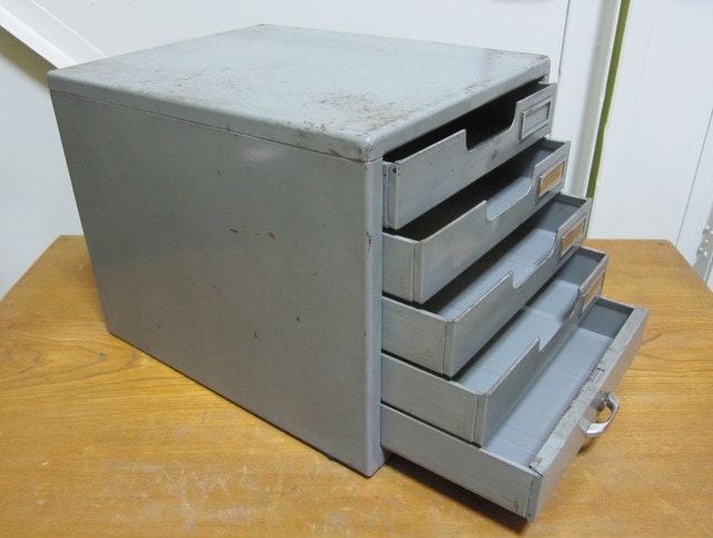 FS018 スチールの小引き出し レターケース | 中古家具,古家具,レトロ