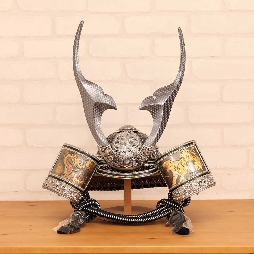 五月人形 兜飾り 着用兜 25号兜 収納飾り 着用タイプ 収納兜 兜 収納