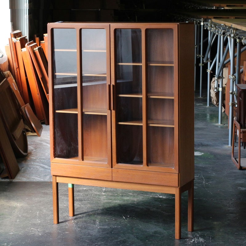 北欧 イプ・コフォード・ラーセン ガラス 本棚 | リペア前,北欧家具