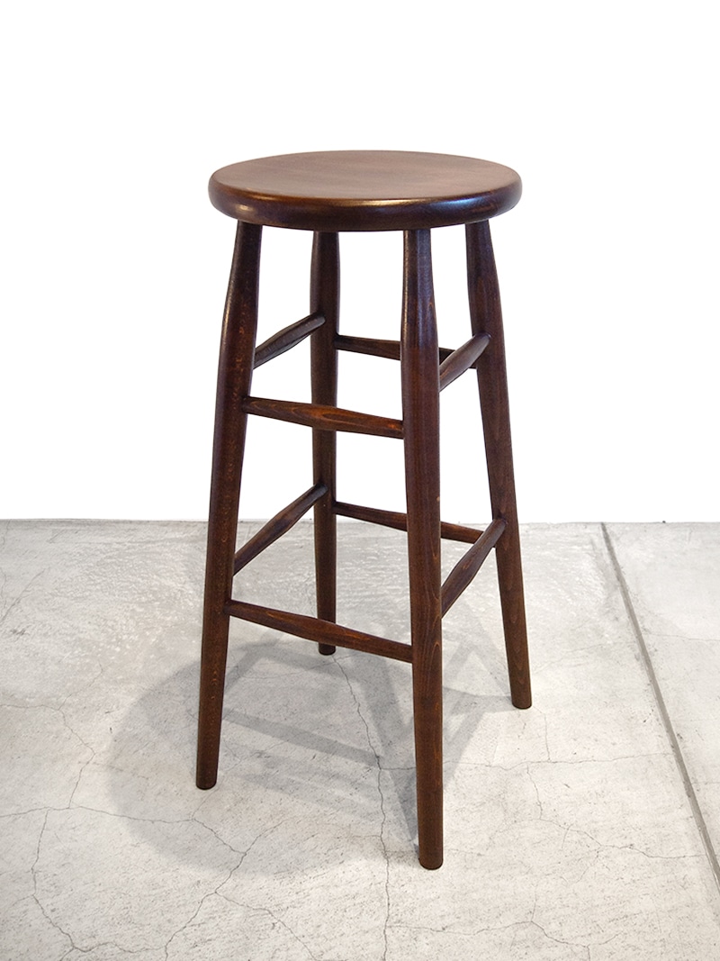 カフェバースタイルの無垢材バースツール｜イデア