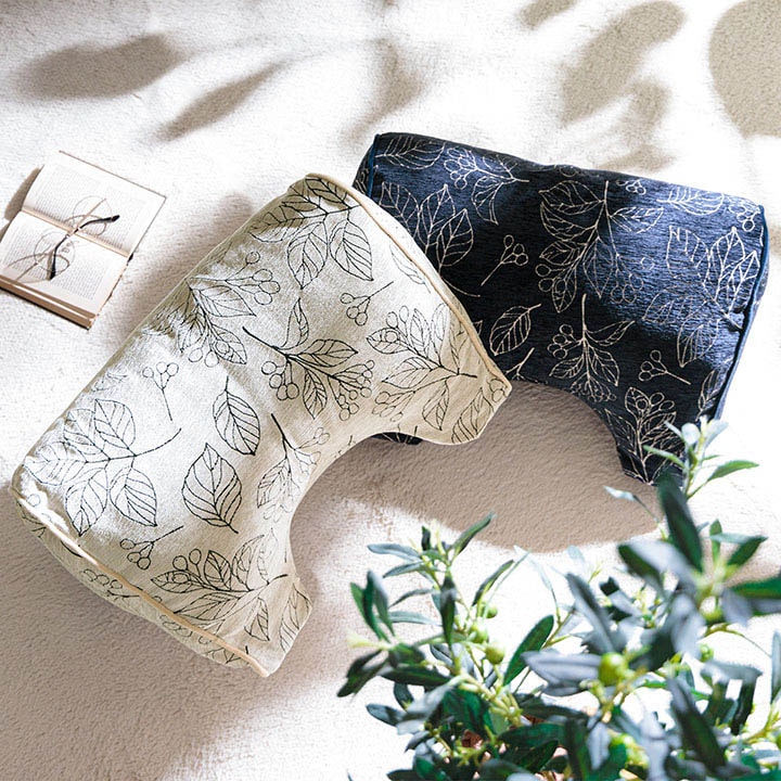 クッション ブラン 寄りかかり 背もたれ ソファー リビング ボタニカル