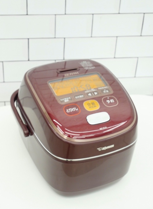 象印製2018年式中古圧力IH炊飯器1.0L（5.5合） NP-YT10