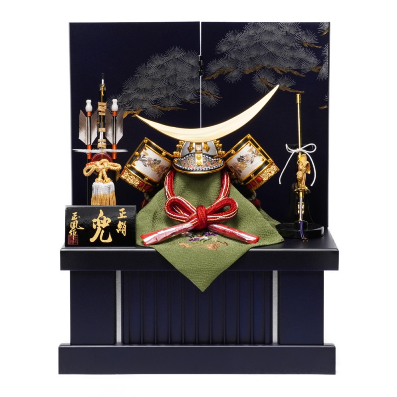 五月人形】9号 彫金 三日月 伊達政宗 兜飾り〈上原玉鳳作〉 ｜雛人形