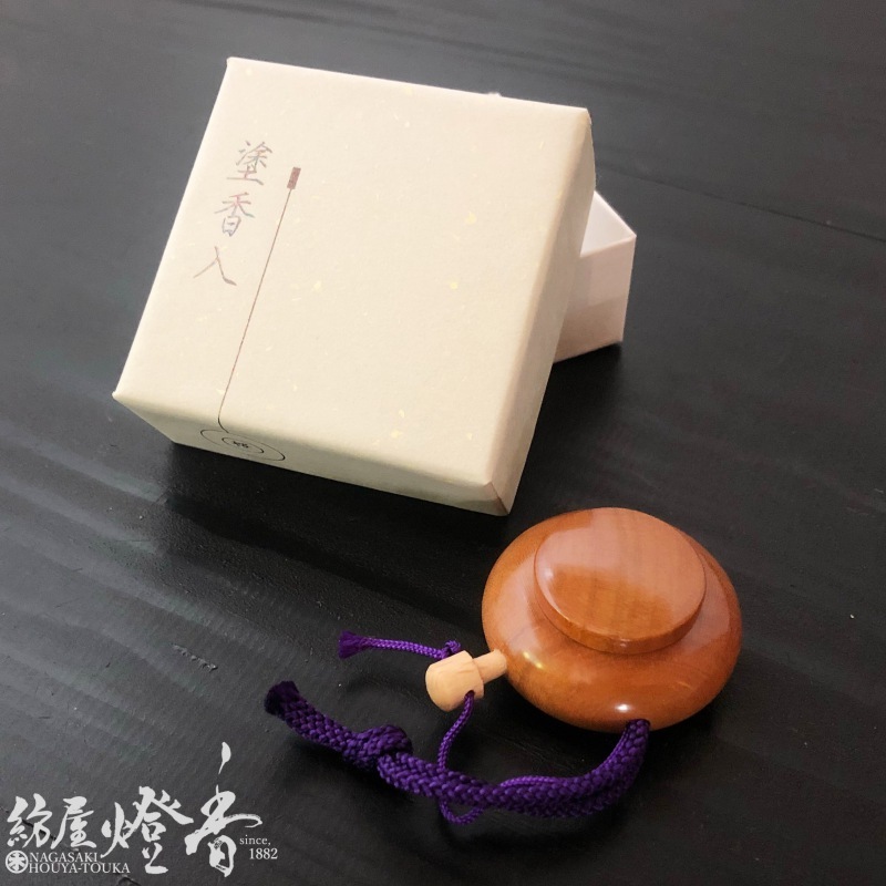 香用具『塗香入【桜・小】紙箱入』山田松香木店 | 取扱いメーカー,山田