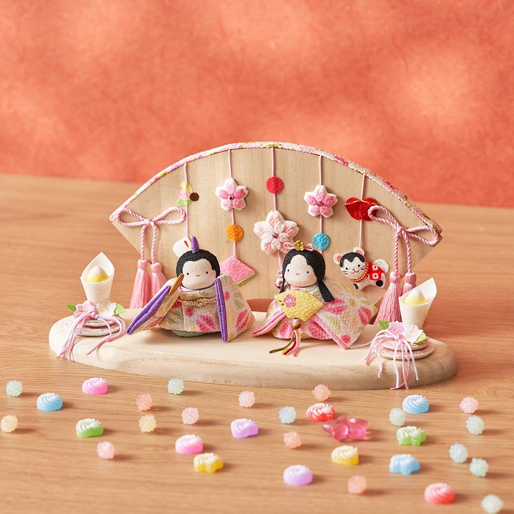 雛小物 ぽてりひな二人 木製飾台 R-3769-Z | 雛小物 | 【公式】 人形の