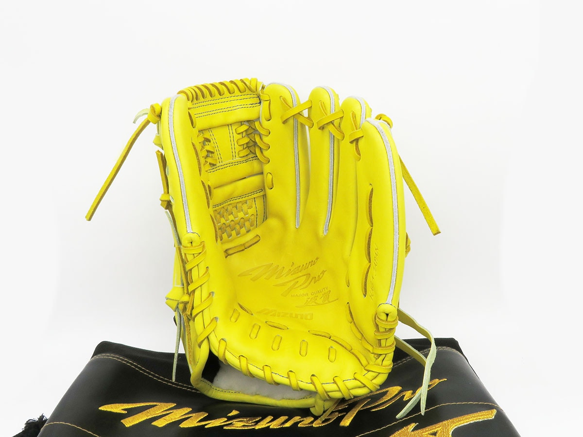 ミズノ ミズノプロ オーダー 投手用 松坂大輔モデル 波賀モデル | 中古