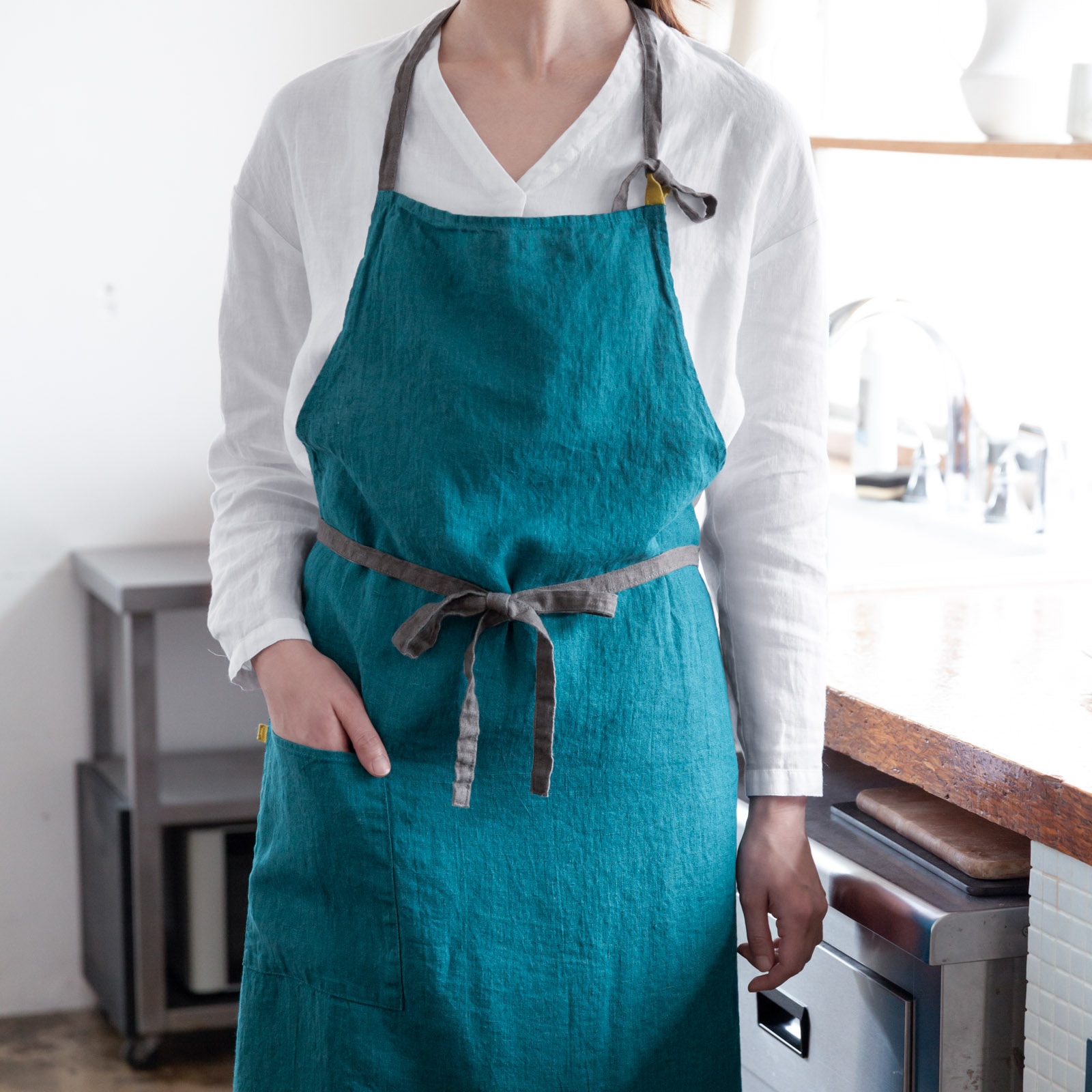 フルエプロン マノン _ ブルーパヴォーネ