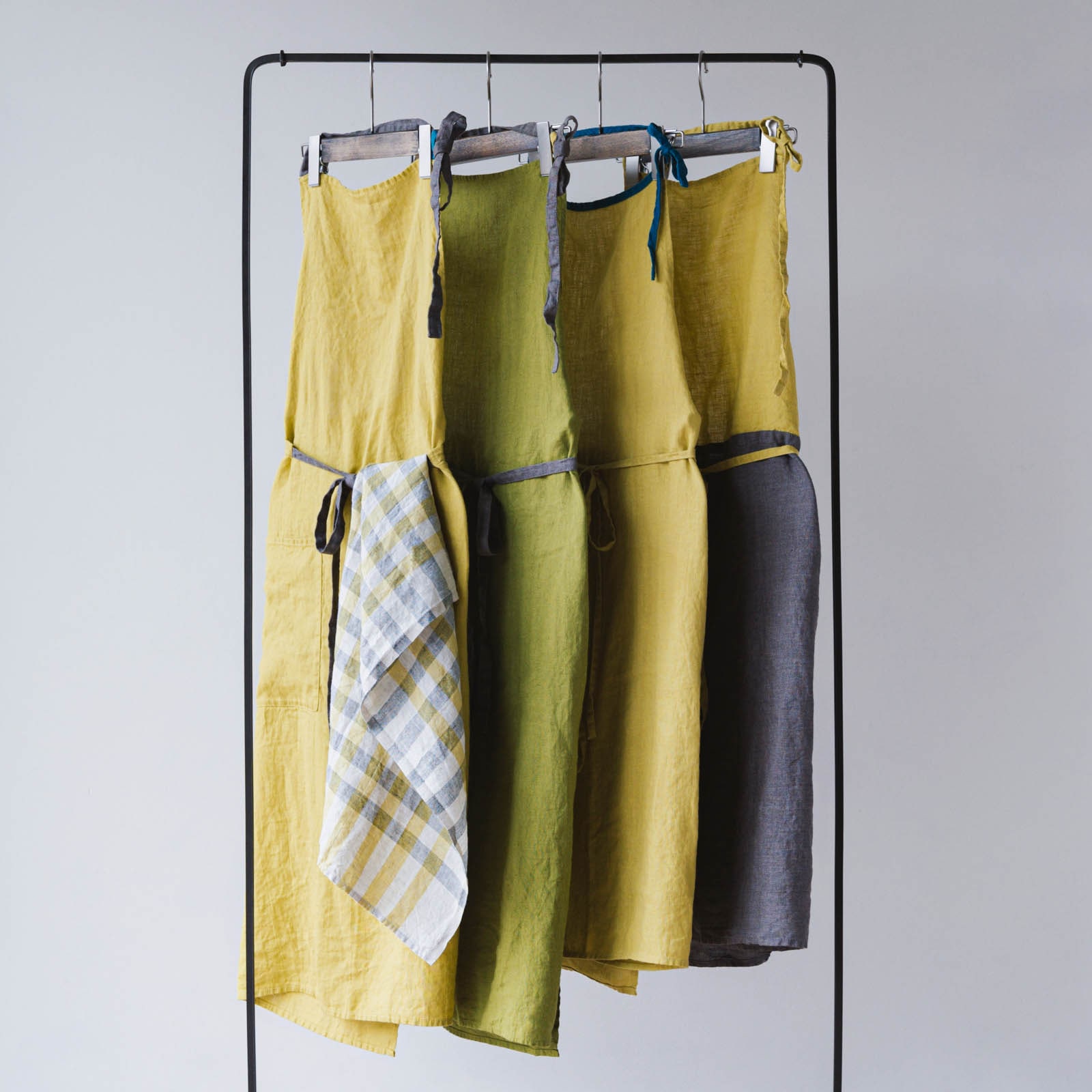 フルエプロン カリーナ _ ミモザ