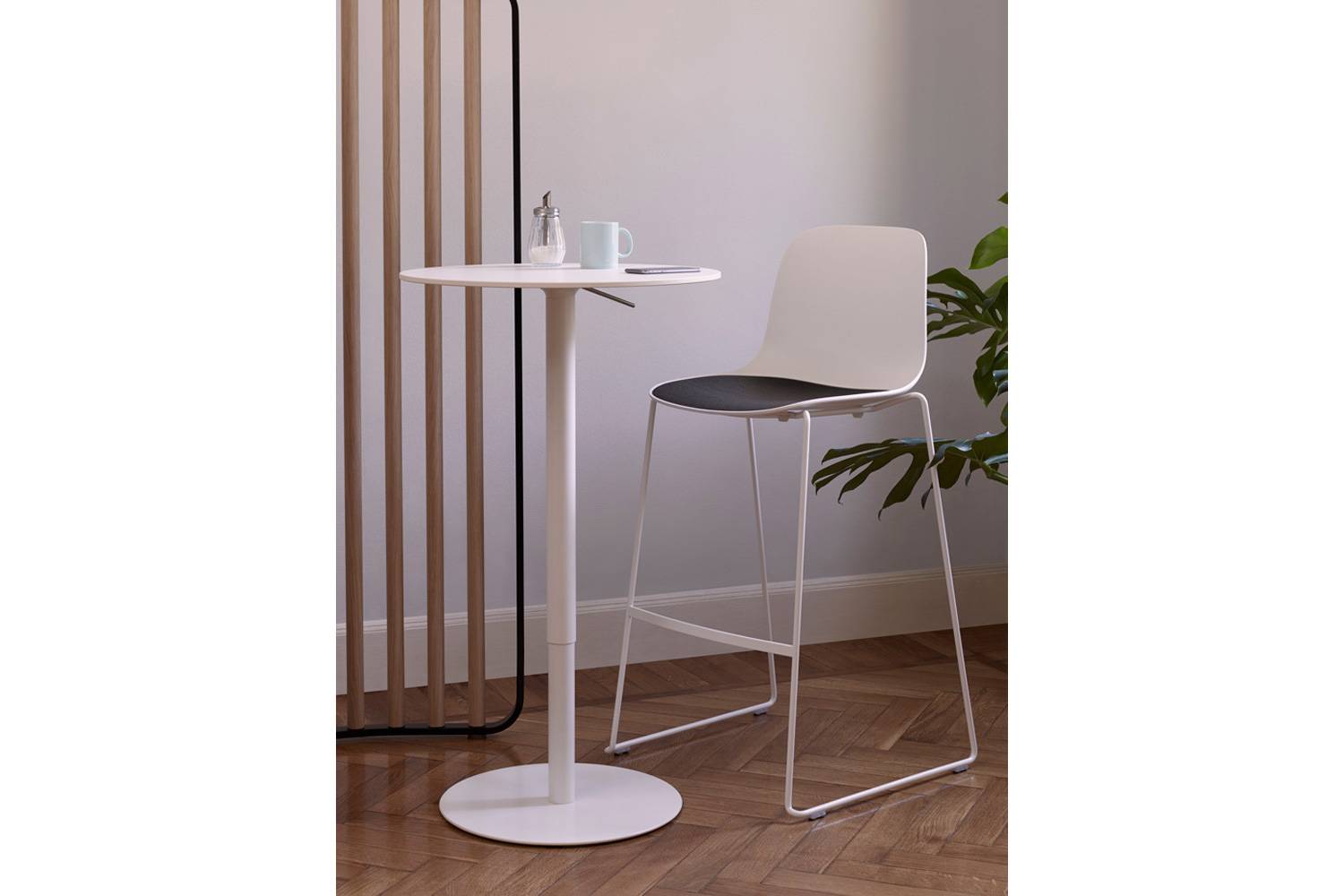 ブリオ モバイル ハイトアジャスタブルテーブル ラウンド / スクエアの