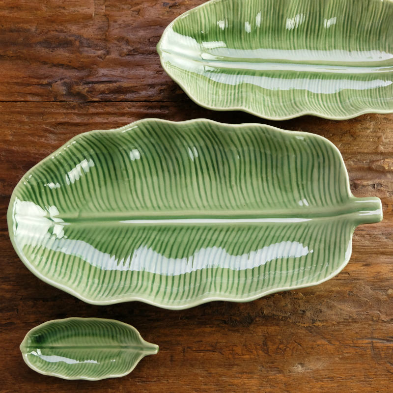 バナナリーフトレイ グリーン 陶器皿｜マライカ公式通販