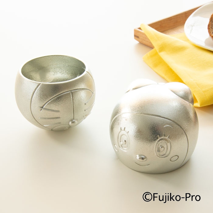ひみつ道具箸置【ドラえもんシリーズ】｜錫製雑貨・酒器の通販は能作