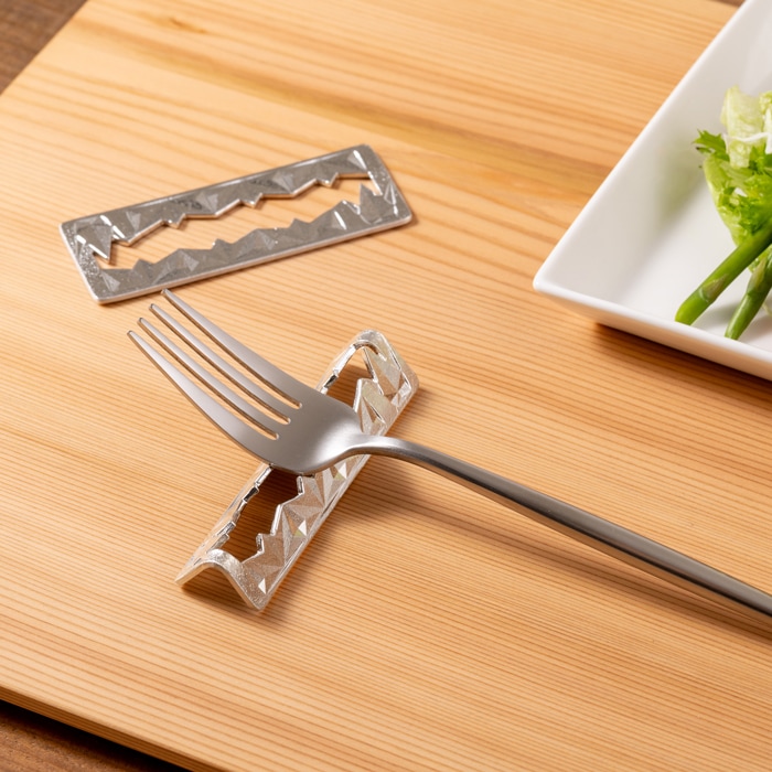 カトラリーレスト - 折鶴 - 2ヶ入｜錫製雑貨・酒器の通販は能作