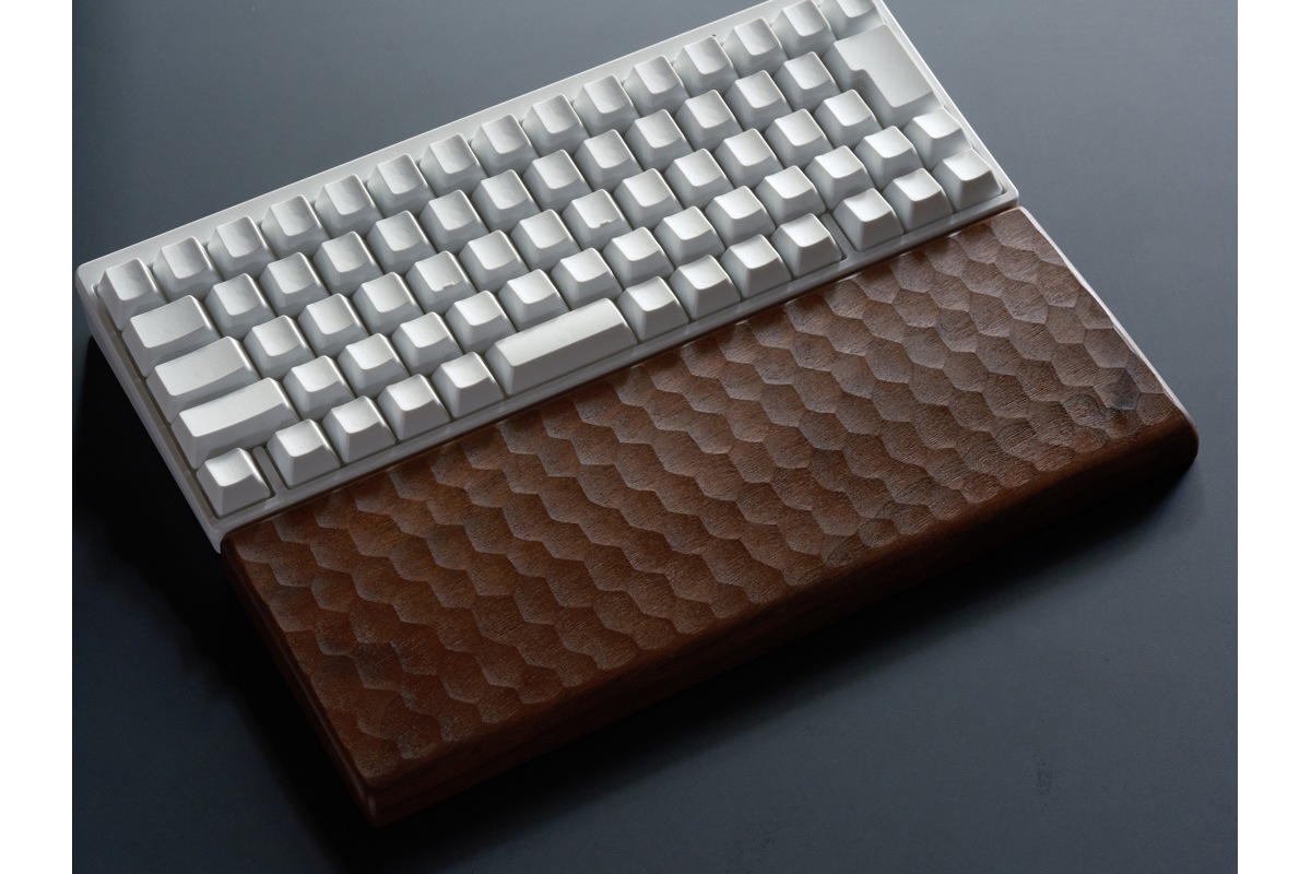 亀甲名栗木製パームレスト&キーボードルーフ （ウォールナット）｜HHKB