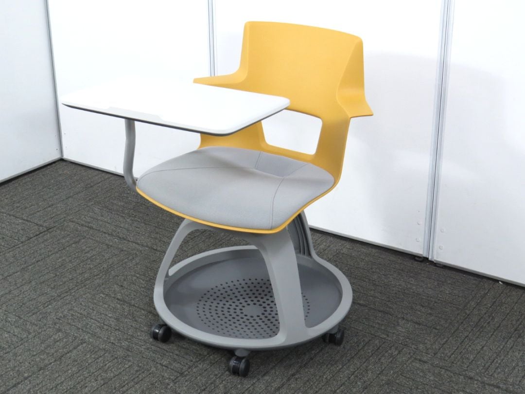 中古】ターンストーンブイスツール スチールケース タータンチェック