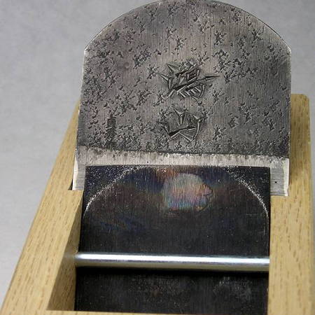 鉋 鴻山（千代鶴貞秀作） 65mm 寸6 | 刃物,鉋 | プロの道具屋